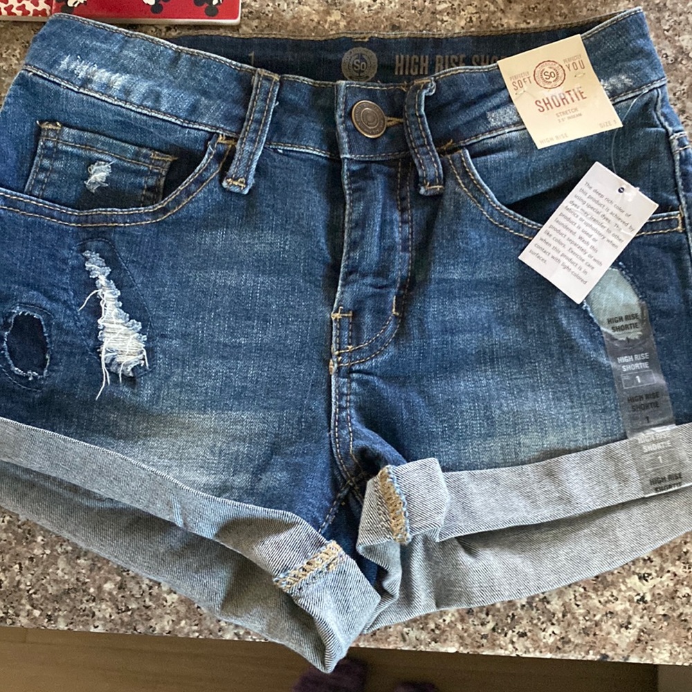 So Perfectly soft shortie stretch shorts